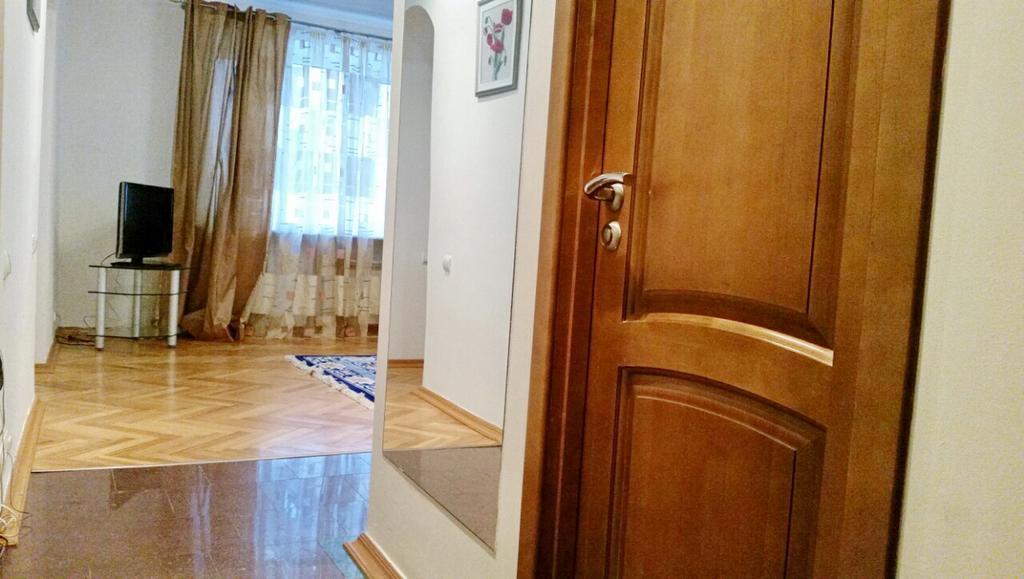Apartment On Myasnikova 34 Minsk Buitenkant foto